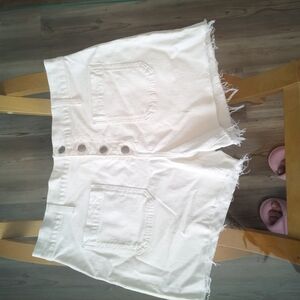 Madewell Women's White Jean Shorts with Frayed Hem